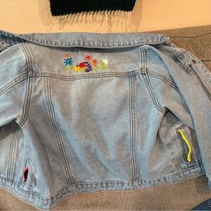 6T - Embroidered Denim Jacket with Floral Design